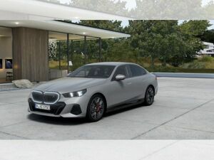 BMW i5 eDrive40 Limousine ABVERKAUF ! bild 1