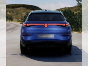 Volkswagen T-Roc R-Line 1.5 eTSI 150 PS DSG BLACK STYLE*MATRIX*AHK*STANDHZG*KEYLESS*AREA VIEW*50.285€* bild 5