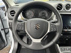 Suzuki Vitara 1.4 COMFORT PLUS  + NAVI 5 JAHRE GARANTIE bild 6
