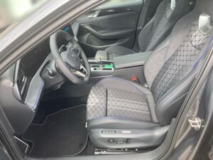 Volkswagen Passat R-Line 2,0 l TDI SCR 4MOTION 7-Gang-Doppelkupplungsgetrie be DSG bild 7
