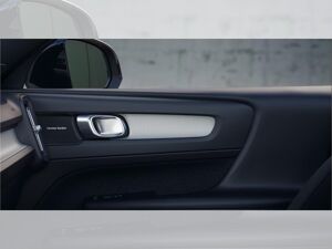 Volvo XC40 Plus Black Edition, B3, *sofort verfügbar* bild 6