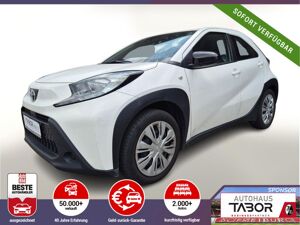 Toyota Aygo X 1.0 VVT-i 72 CVT ACC SmartCo Kam Klima bild 1