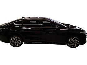 Volkswagen ID.7 Pro - Black-Style Interieur und Exterieur Paket / inkl. 8-fach Bereifung