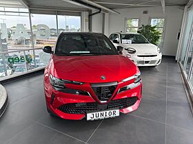 Alfa Romeo Junior Speciale 1.2 VGT 48V-Hybrid DCT Abholung Mannheim Alfa Romeo Junior Speciale 1.2 VGT 48V-Hybrid DCT Abholung Mannheim