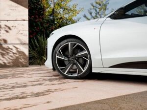 Audi A6 e-tron Avant performance OLED*AHK*Wärmepumpe* bild 6