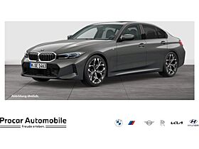BMW 330 330i xDrive M Sport ACC Glasd Adap.LED PA Plus DA HuD BMW 330 330i xDrive M Sport ACC Glasd Adap.LED PA Plus DA HuD