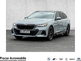 BMW 520 520d xDrive Touring * M Sportpaket * Bowers & Wilkins Sound System * Panorama Glasdach * Integral-Ak BMW 520 520d xDrive Touring * M Sportpaket * Bowers & Wilkins Sound System * Panorama Glasdach * Integral-Ak