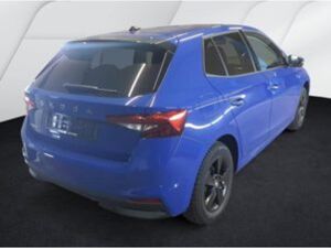 Skoda Fabia TOUR 1.0 MPI LED KAM PDC SHZ KESSY APP bild 6