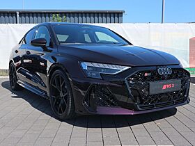 Audi RS3 RS 3 Limousine S tronic*MENSCHEN MIT EINER BEHINDERUNG*Amethyst Perleffekt* Audi RS3 RS 3 Limousine S tronic*MENSCHEN MIT EINER BEHINDERUNG*Amethyst Perleffekt*