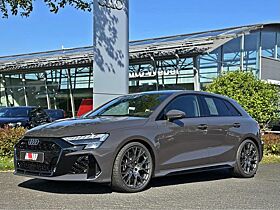 Audi RS3 SPORTBACK EXCLUSIVE 280 SCHALENSITZ PANO HuD MATRIX Audi RS3 SPORTBACK EXCLUSIVE 280 SCHALENSITZ PANO HuD MATRIX