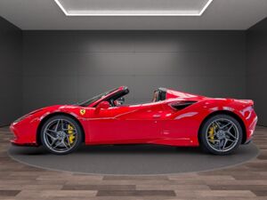 Ferrari F8 Spider*Lift*Racing Seats*LED* bild 7