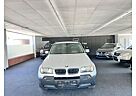 BMW X3 Baureihe 3.0i: Panorama-Dach. Voll Leder