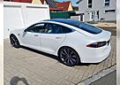 Tesla Model S 90D -