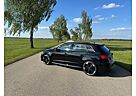 Audi RS3 2.5 quattro Sportback; 18000km; *Voll*; B&O;