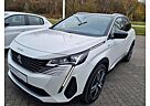 Peugeot 3008 GT Hybrid 4 300 Glasdach Focal NightVision