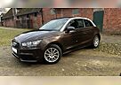 Audi A1 1.6 TDI Attraction + Panoramadach