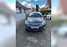 Opel Astra J Lim. 5-trg. Edition, Klima