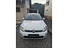 VW Golf Volkswagen e- TOP-Ausstattung Garantien Wärmepumpe