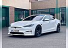 Tesla Model S Plaid | Yoke | AHK | Carbon