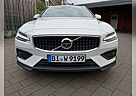 Volvo V90 Cross Country V60 Cross Country D4 Pro AWD Geartronic
