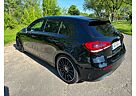 Mercedes-Benz A 250 4MATIC DCT - Head Up-AMG Line-Night Packet