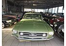 Ford Mustang Coupé 4,7-es grünt so grün,wenn...