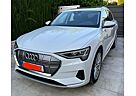 Audi e-tron 50 quattro -