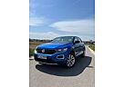 VW T-Roc Volkswagen 1.5 TSI DSG Style LED Standheizung 8-fach