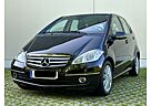 Mercedes-Benz A 180 Elegance | HU Neu | SHZ |