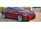 Tesla Model S Standard Reichweite -