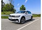 VW Tiguan Volkswagen R-Line 240ps, Dynaudio, Panorama, Abstand