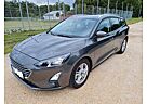 Ford Focus 125PS EcoBoost Turnier Automatik