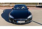 Tesla Model S 85 - free Supercharger