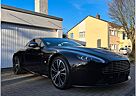 Aston Martin V12 Vantage Black Edition - "Schalter" - wie neu