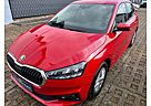 Skoda Fabia IV 1.0I70kW,5jGarant,WP,PDC,Aluf,Navi,LED