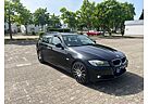 BMW 320i Touring - schwarz, vieles Neu