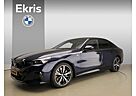 BMW i5 eDrive40 M-Sportpakket LED / Leder / HUD / Tr