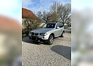BMW X3 2.0d / Navi / Scheckheft / 4x4 / Panorama