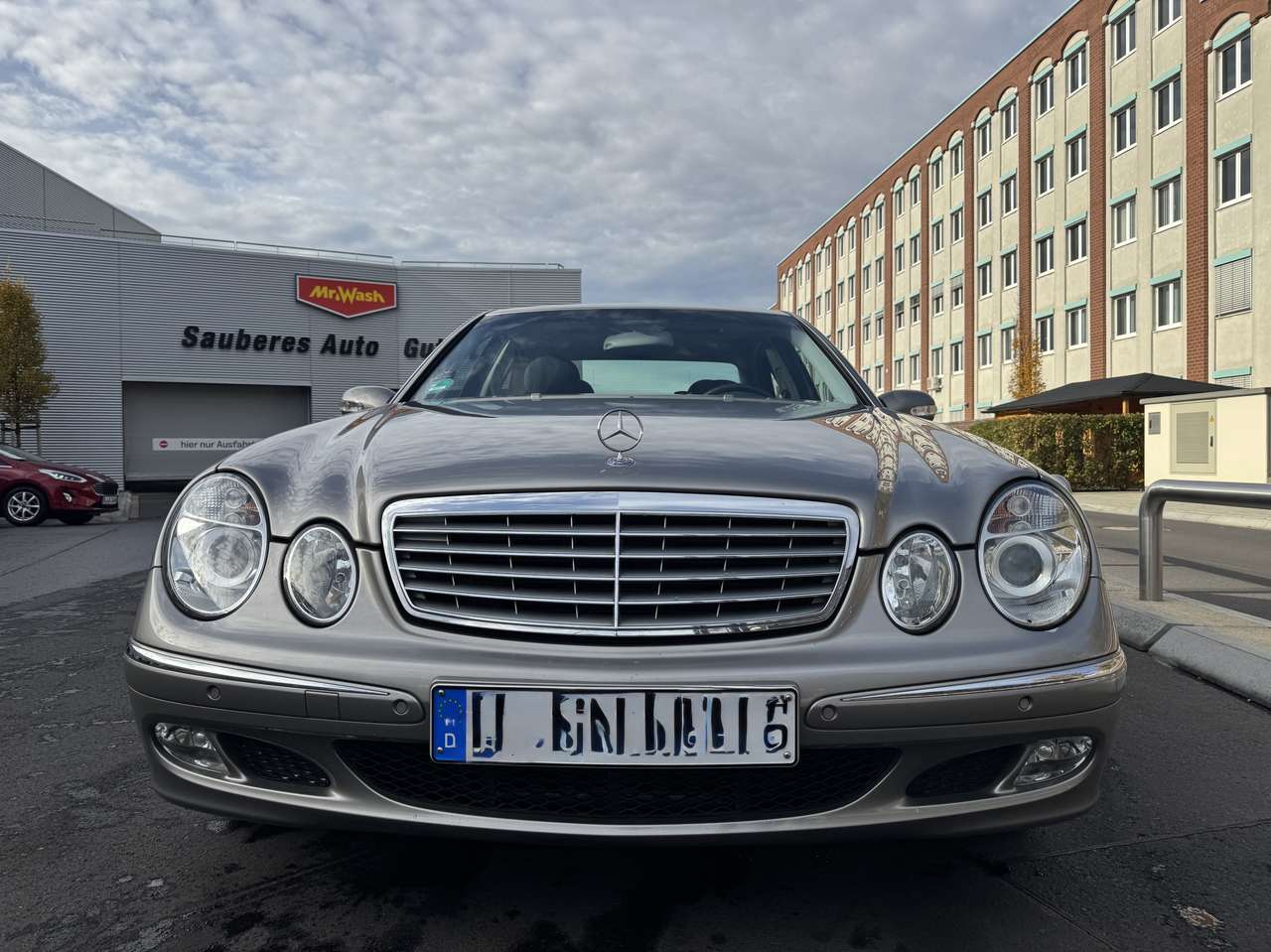 Second hand Mercedes Benz E-Class 200 CDI