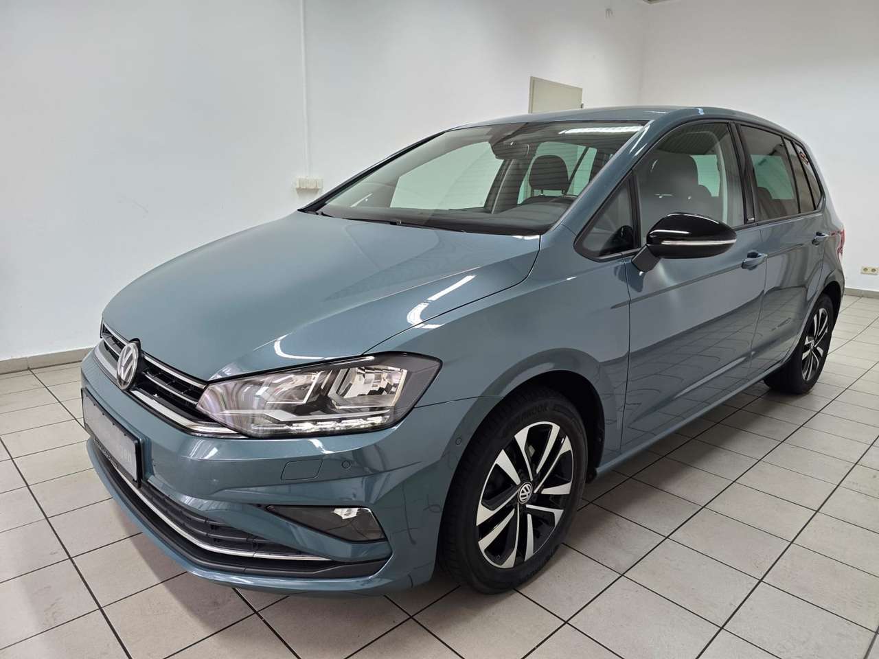 Second hand Volkswagen Golf Sportsvan 