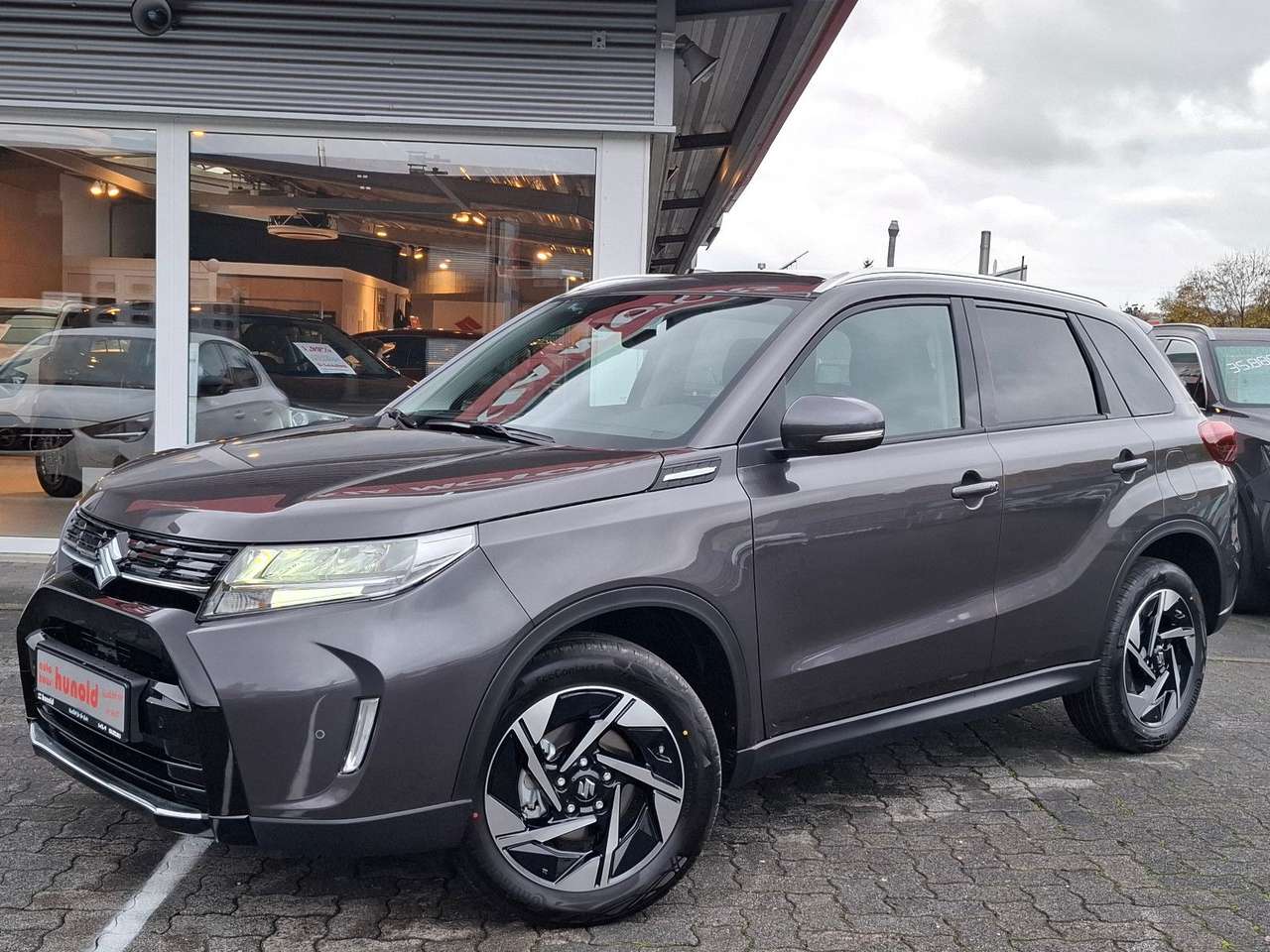 Second hand Suzuki Vitara 