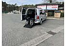 VW Caddy Volkswagen Maxi Comfortline, Neuer Rollstuhlumbau, Nav, Klima