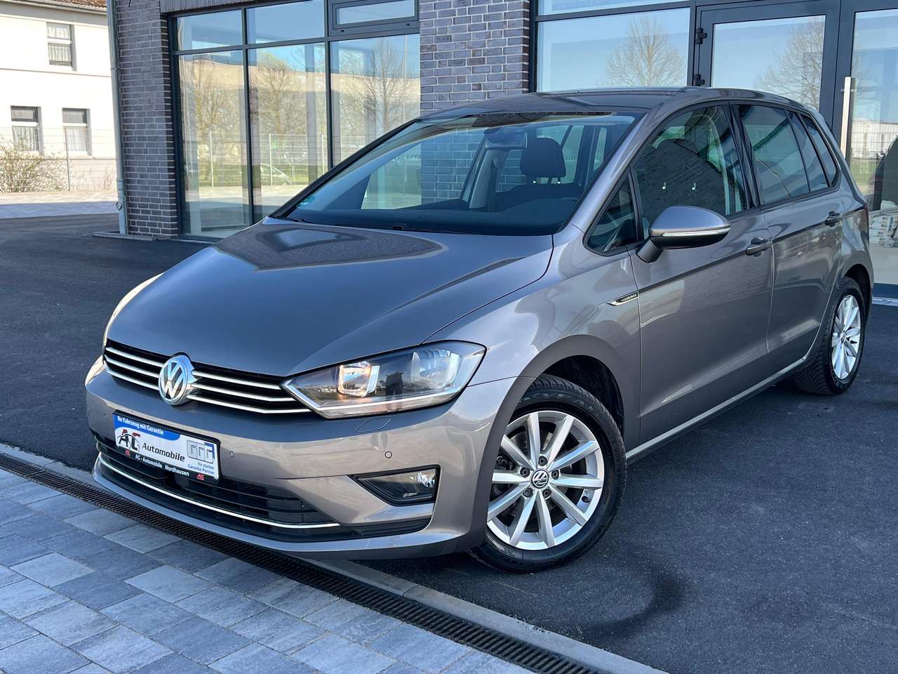 Second hand Volkswagen Golf Sportsvan 