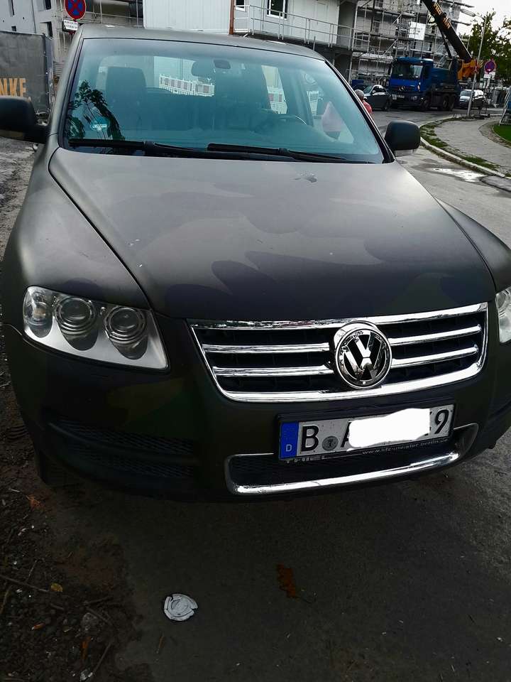 Second hand Volkswagen Touareg 5.0