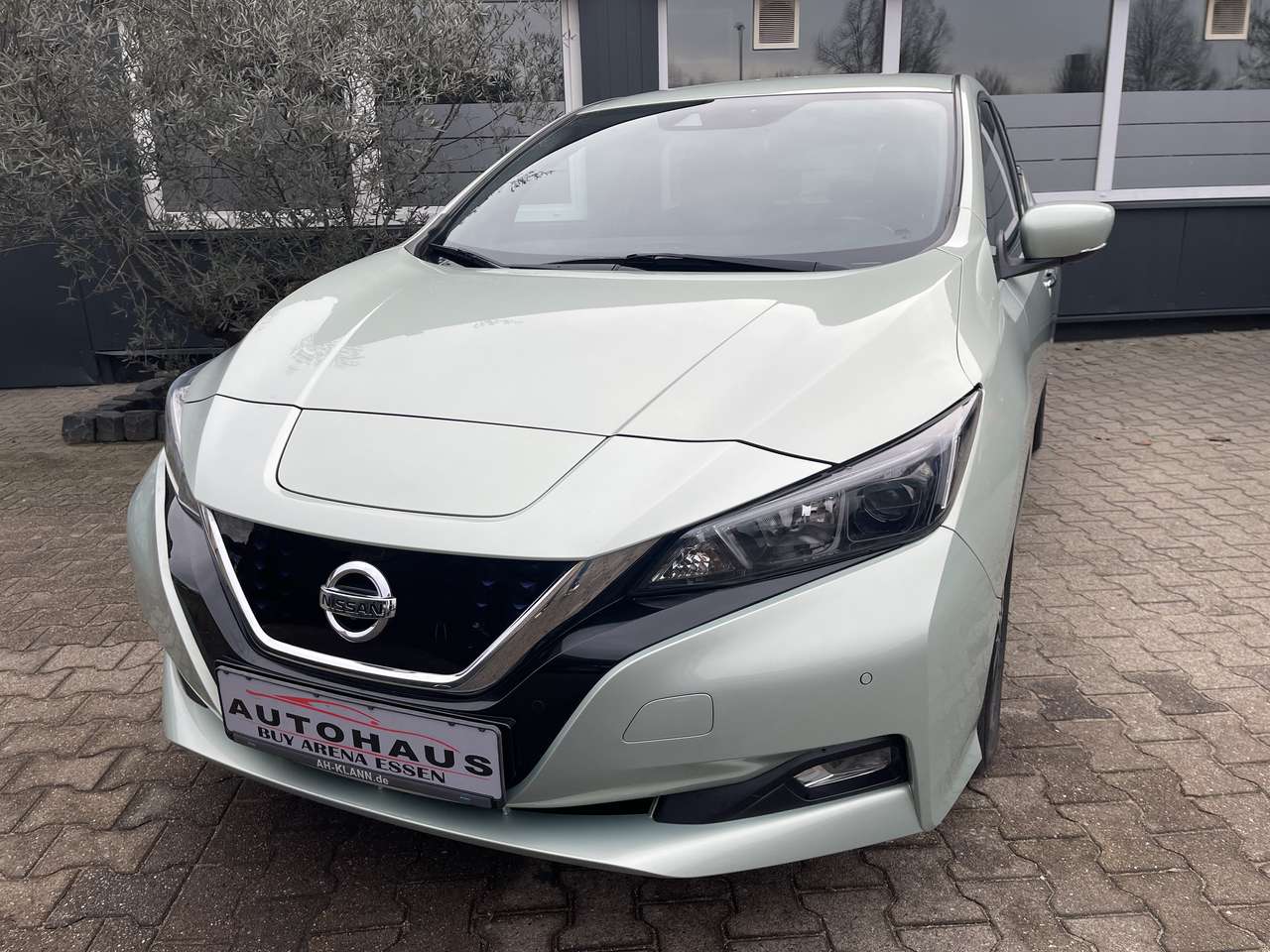 Second hand Nissan Leaf 