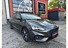 Ford Focus 2.3 EcoBoost ST Turnier*2.Hand*Panorama