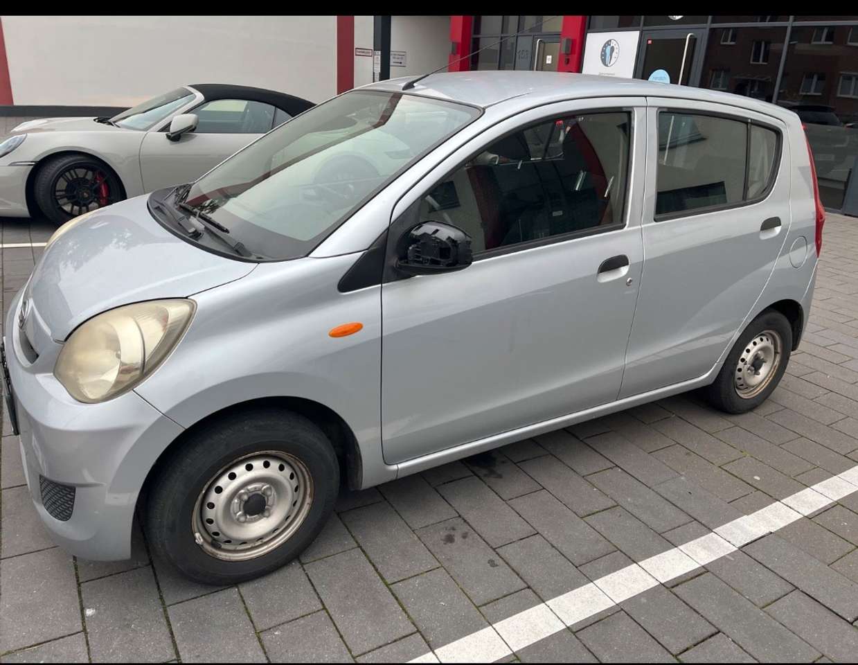 Second hand Daihatsu Mira 1.0