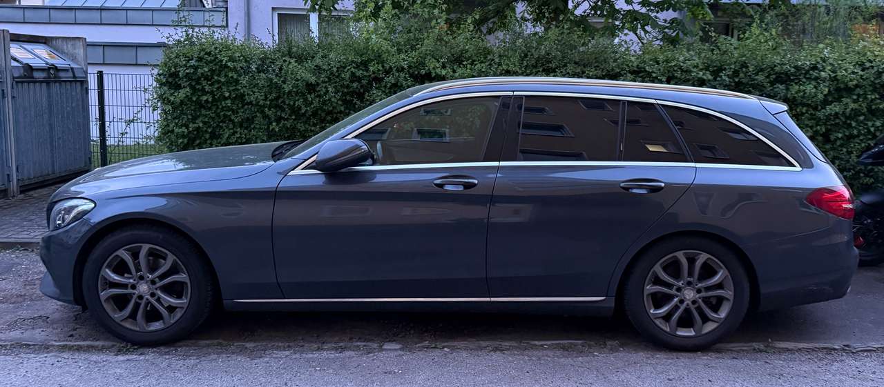 Second hand Mercedes Benz C-Class 200 D