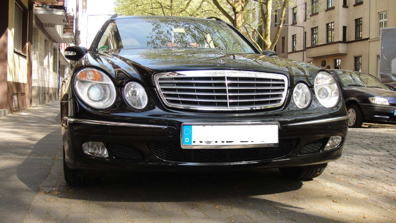 Second hand Mercedes Benz 270 