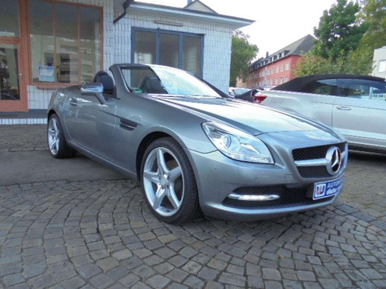 Second hand Mercedes Benz Slk-Class 200